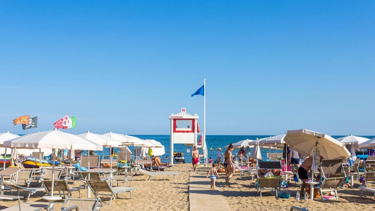 Benelux Apartman Lido di Jesolo Kültér fotó