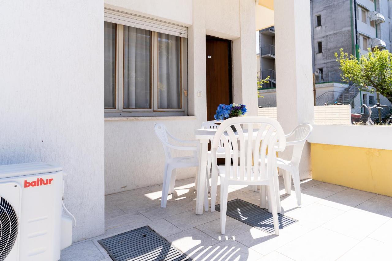 Benelux Apartman Lido di Jesolo Kültér fotó