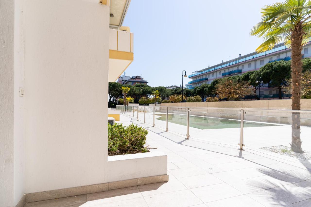 Benelux Apartman Lido di Jesolo Kültér fotó
