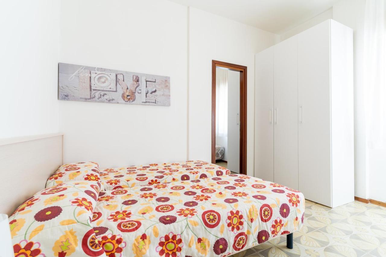 Benelux Apartman Lido di Jesolo Kültér fotó